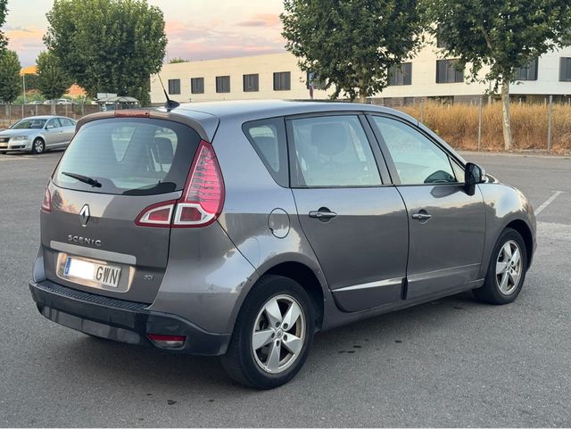 Renault Scenic 2010