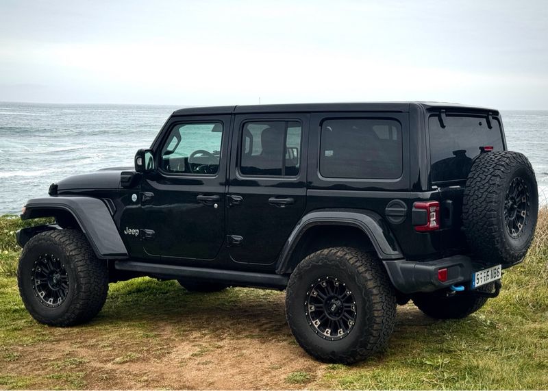 Jeep Wrangler 4xe 420cv 2022 - Fully Built - foto 1