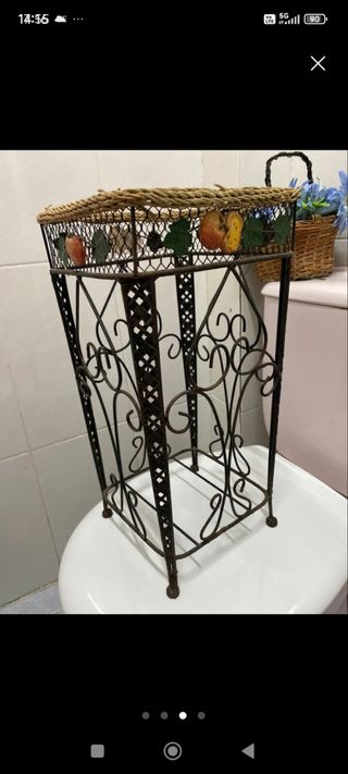 Mesa cristal y forja negra