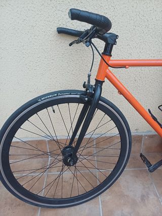 Bicicleta Fixie/Ciudad Naranja