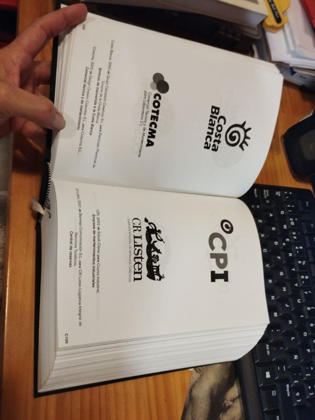 Marcas y Trademarks (Spanish Edition)