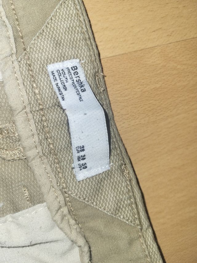 Pantalón beige talla M