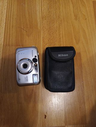 Cámaras foto vintage Nikon y Fujifilm