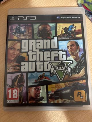 PlayStation 3 negra + 4 juegos