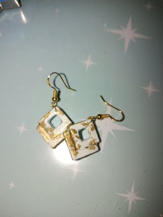 Broche artesanal corazón rojo