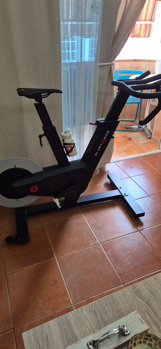 Bicicleta estática ZYCLE SmartBike