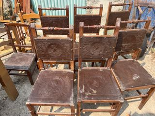 7 Sillas antiguas de cuero NEGOCIABLE