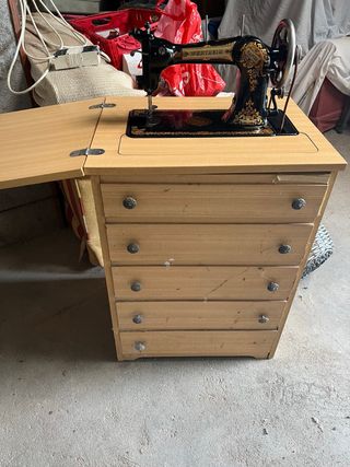 Máquina coser Wertheim + mueble