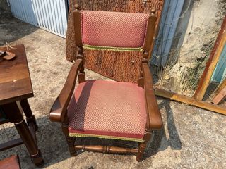 Sillón madera estilo antiguo