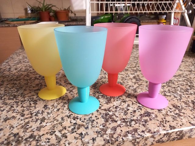 4 Copas Vino Plástico Colores