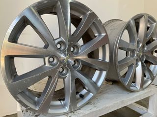 Juego de llantas Chevrolet Malibu R18