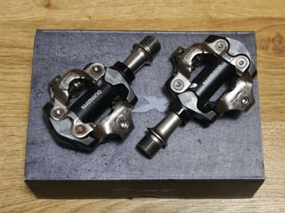 Pedales Shimano XT M8100