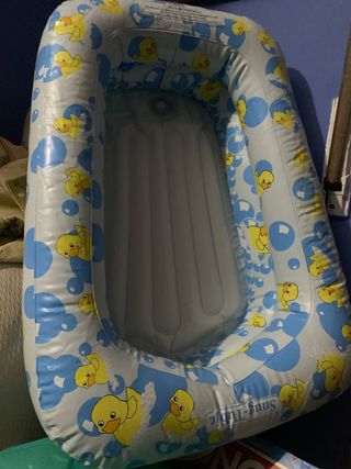 Bañera inflable bebé patitos