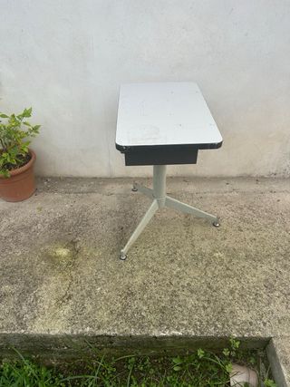 Tavolino metallo vintage