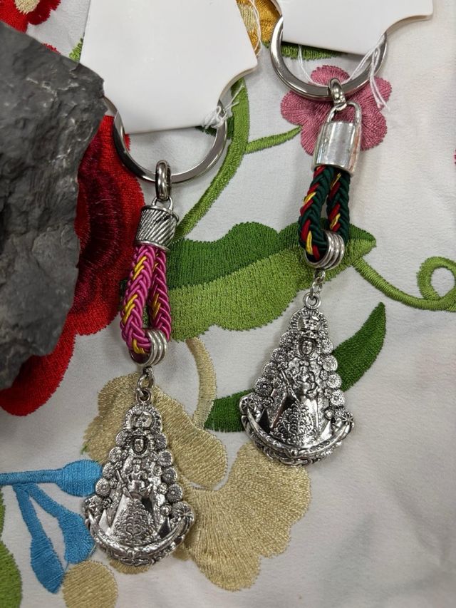 Llaveros Virgen del Rocío