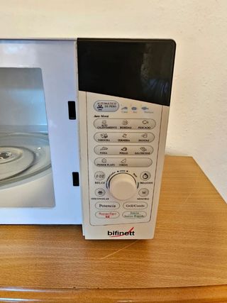 Microondas BGH - Microondas Blanco