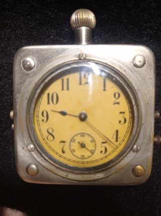 Reloj antiguo
Posiblemente de cuadro de mandos 