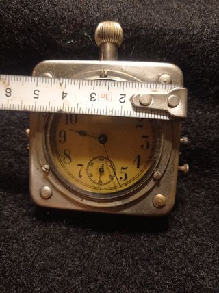 Reloj antiguo
Posiblemente de cuadro de mandos 