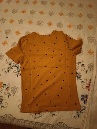 Maglietta Bershka giallo senape, con stelle