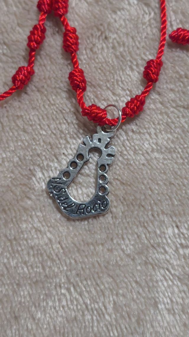 Pulsera Ntra. Sra. Rocío 7 nudos roja