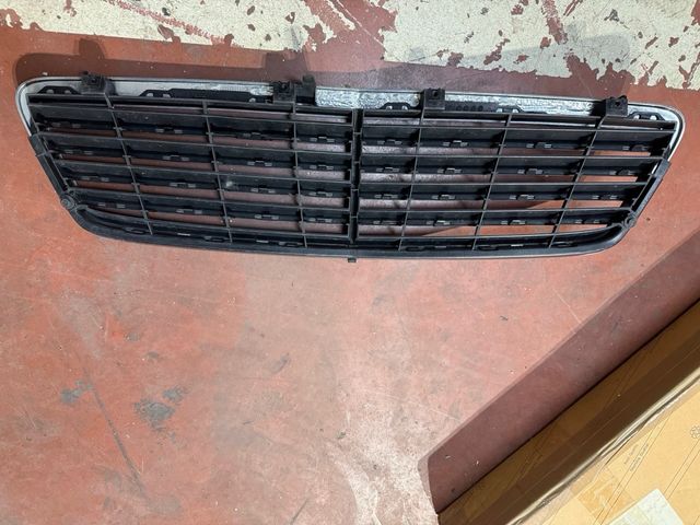 Rejilla Mercedes Clase C W204