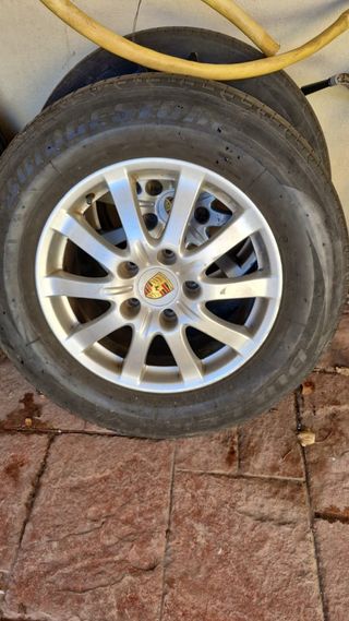 llantas de porsche cayenne con neumatcos