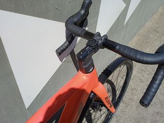 Bicicleta eléctrica BH Core Gravelx 2.4