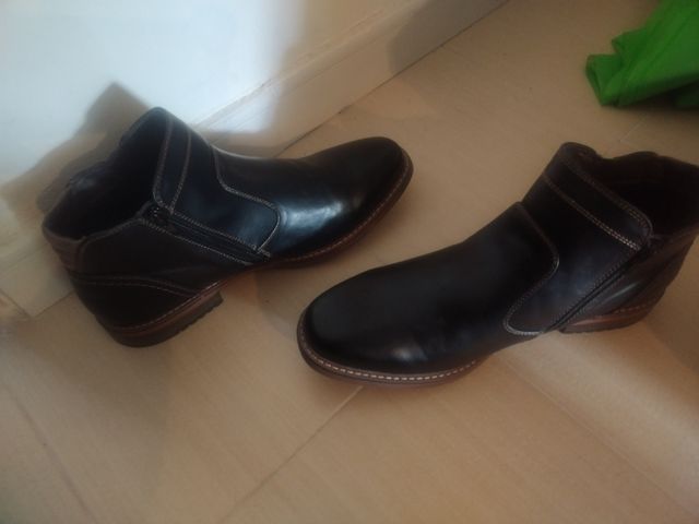 Botas negras elegantes
