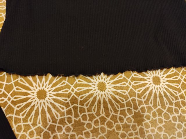 Top negro canalé, manga larga talla M