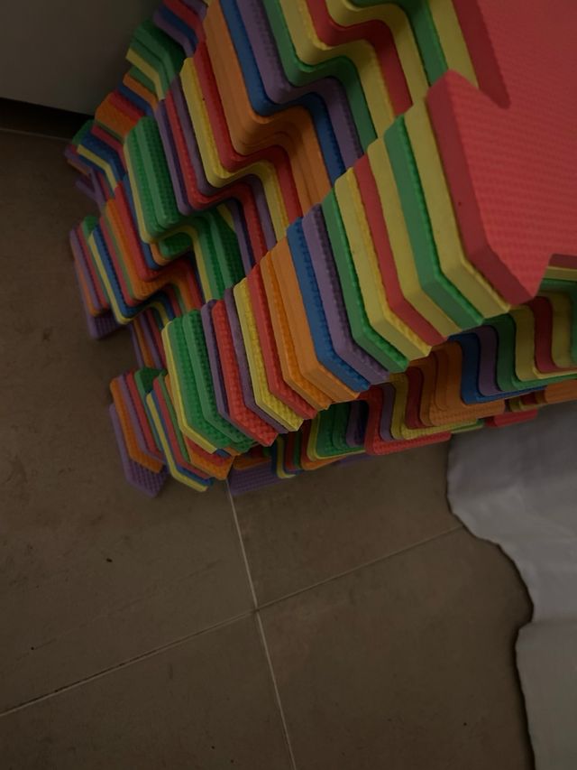 Alfombra puzzle bebe 2