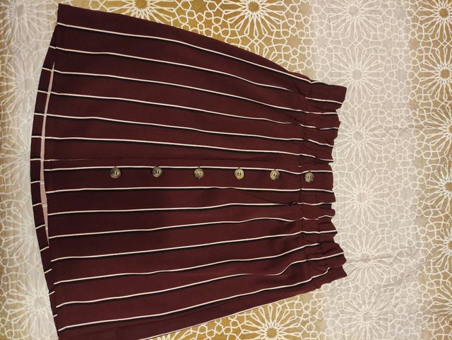 Falda cintura elástica pull and bear, M