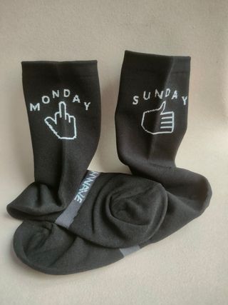 Calcetines negros - Lunes & Domingo