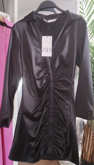 Vestido Zara negro satinado