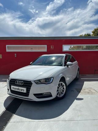 Audi A3 1.6 TDI 105cv S tronic Attraction