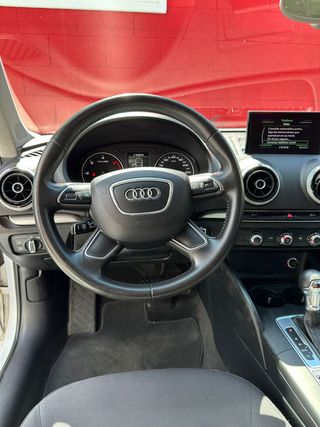 Audi A3 1.6 TDI 105cv S tronic Attraction