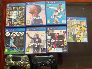 PS4 (PlayStation 4) nera