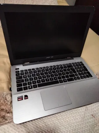 Portátil ASUS AMD A9 7ª Gen último precio