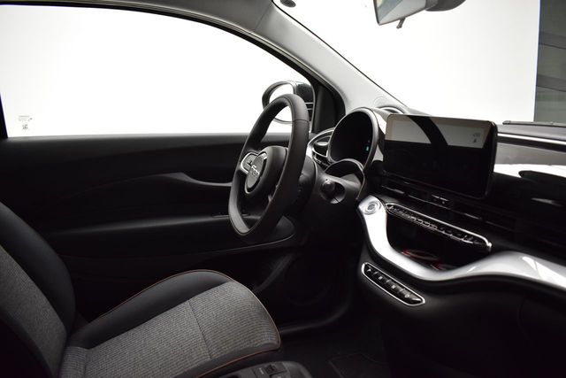Fiat 500 -E ICON BEV 42KWH 118 CV 3P