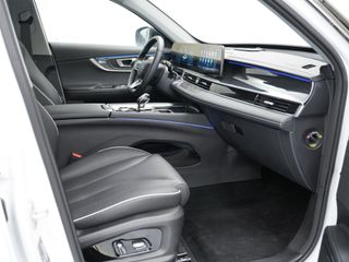 Ebro S700 1.6 TGDI Luxury 7 DCT