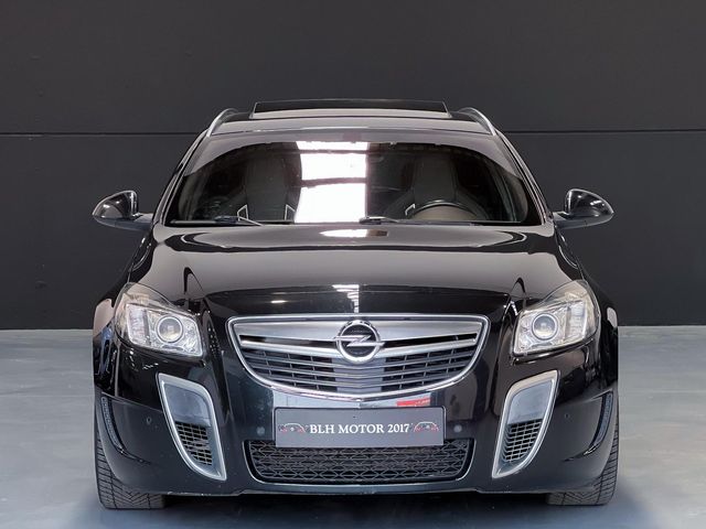 OPEL Insignia Sports Tourer 2.8 V6 Turbo OPC