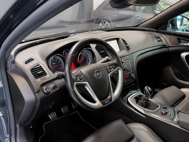 OPEL Insignia Sports Tourer 2.8 V6 Turbo OPC