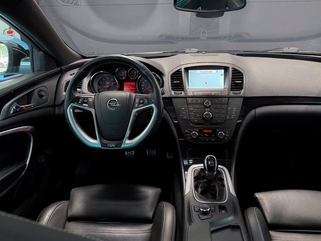OPEL Insignia Sports Tourer 2.8 V6 Turbo OPC
