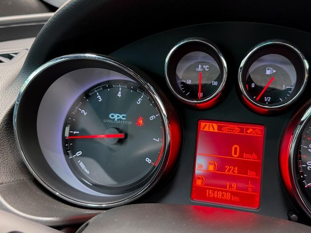 OPEL Insignia Sports Tourer 2.8 V6 Turbo OPC