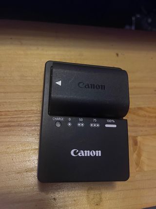 Canon EOS 7D MarkII + Accesorios