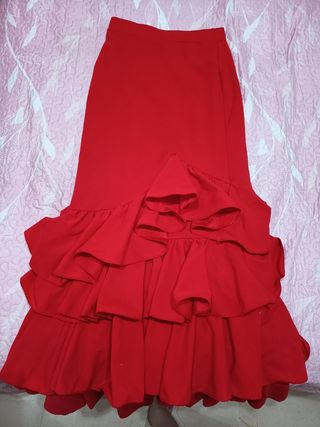 Falda roja flamenca