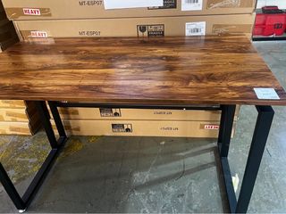 Mesa de madera oscura - patas negras nueva