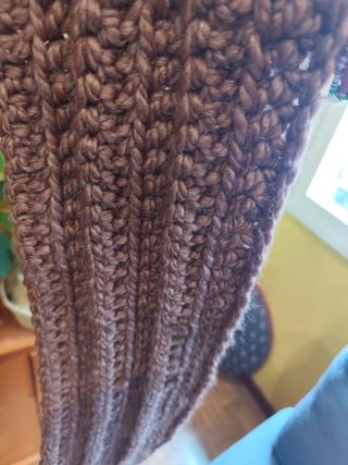 Bufanda marrón crochet