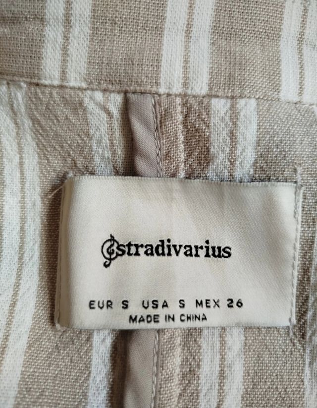 Chaleco rayas Stradivarius beige