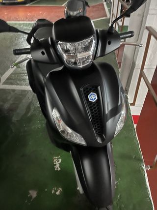 Piaggio Medley S 125cc -Scooter Negro