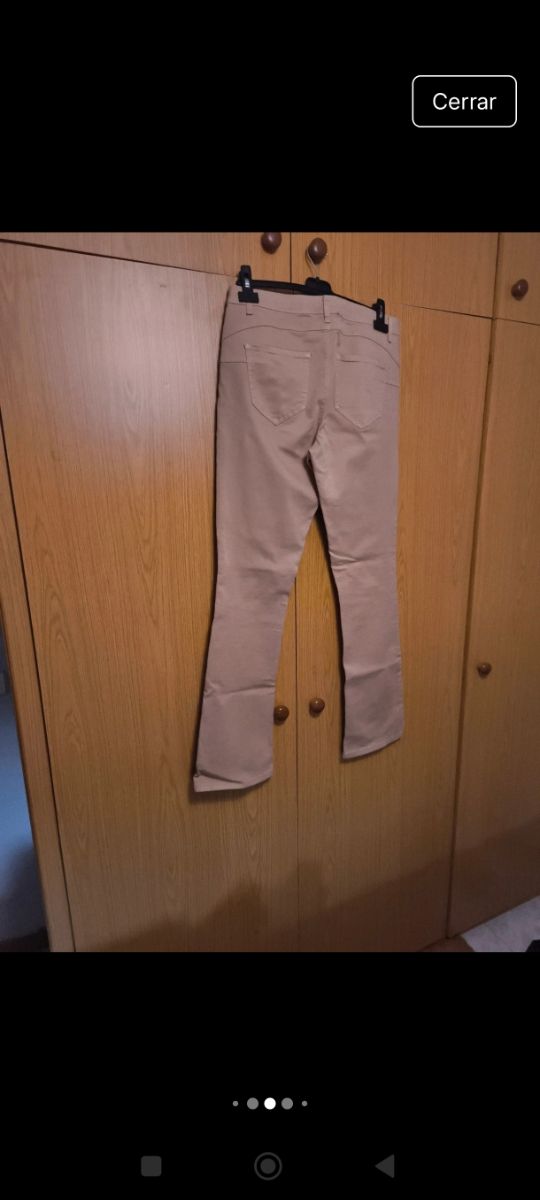 Vaqueros beige Benetton Jeans acampanados